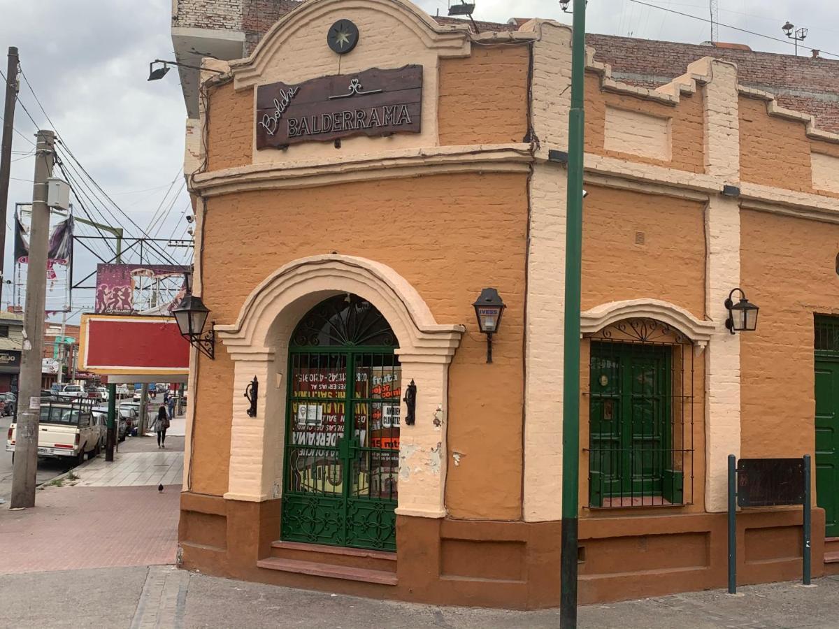 Paseo De Los Poetas Esteco 260 Salta Exterior photo